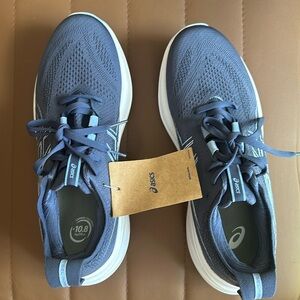 Asics Gel Nimbus 26 BRAND NEW IN BOX